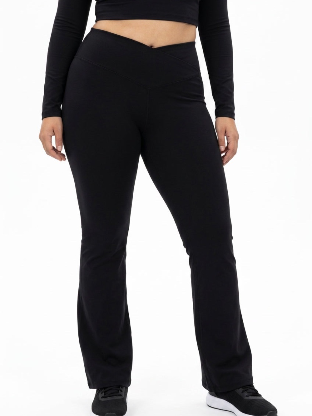 OFFLINE BY AERIE | Black Crossover Flare Leggings Women’s Size X-Large Long